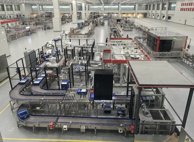 12個(gè)人每小時(shí)生產(chǎn)15000瓶白酒?看瀘州如何引領(lǐng)中國(guó)白酒行業(yè)邁向數(shù)字化、智能化新紀(jì)元|精彩成渝&middot;萬千氣象看四川